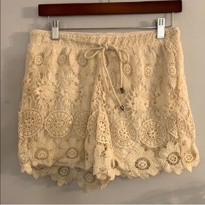 CATO Lace Lined Shorts Size S EUC